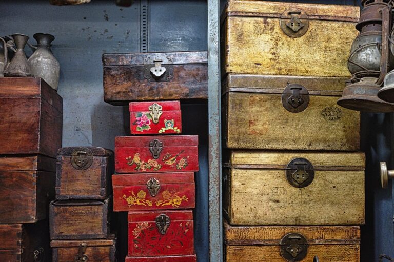 How to Choose the Right Storage Solutions for Your Needs